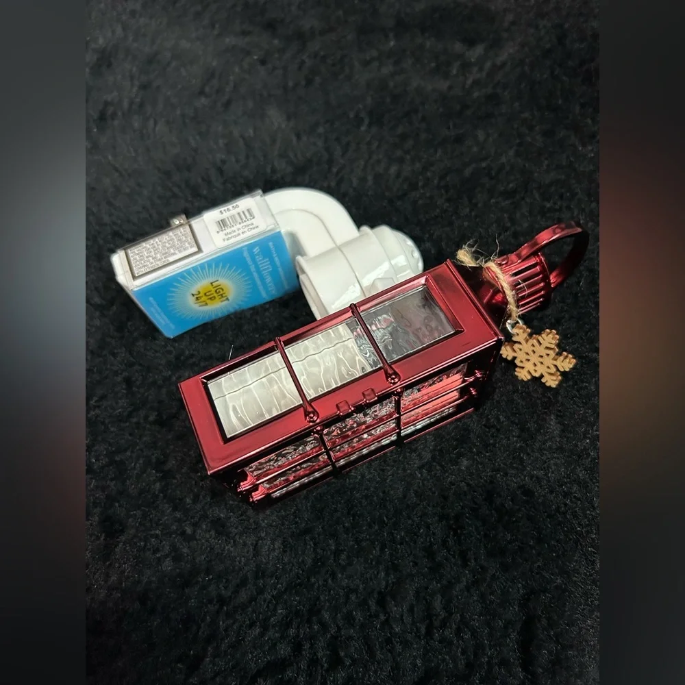Bath & Body Works Wallflower Plug Red Lantern Snowflake Charm new Nightlight - Picture 4 of 5